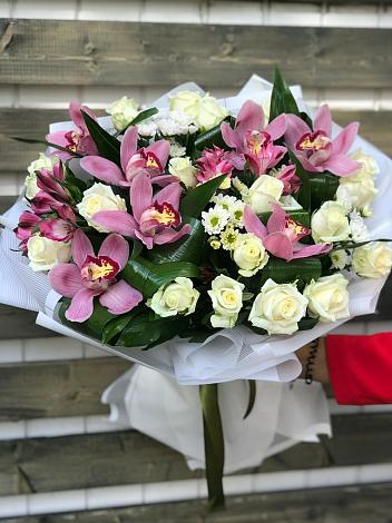 Букет цветов из: Розы и Хризантемы в Яковлевка Приморского края