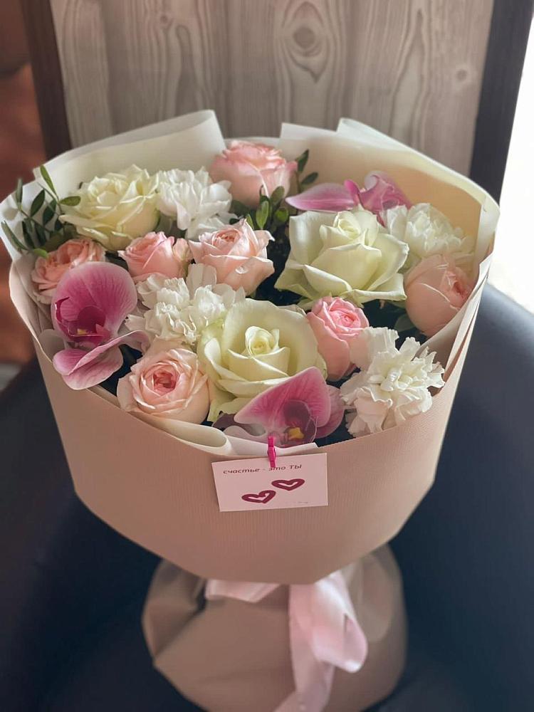 Букет цветов из: Орхидеи, Розы и Гвоздики в Яковлевка Приморского края