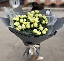 Букет Белые кустовые розы Солинеро в Яковлевка Приморского края