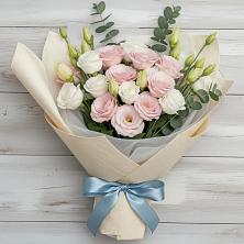 Букет цветов из:  Лизиантусы в Яковлевка Приморского края