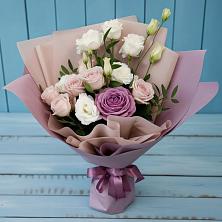 Букет цветов из:  Розы и Лизиантусы в Яковлевка Приморского края