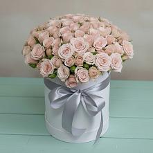 Цветочная композиция из Розы в шляпной коробке в Яковлевка Приморского края