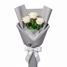 Букет 3 белые розы в Яковлевка Приморского края