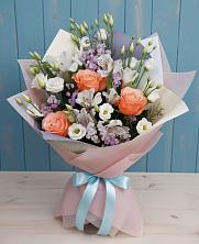 Букет цветов из:  Лизиантусы, Розы, Альстромерии и Гипсофила в Яковлевка Приморского края