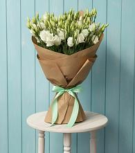 Букет цветов из:  Лизиантусы в Яковлевка Приморского края