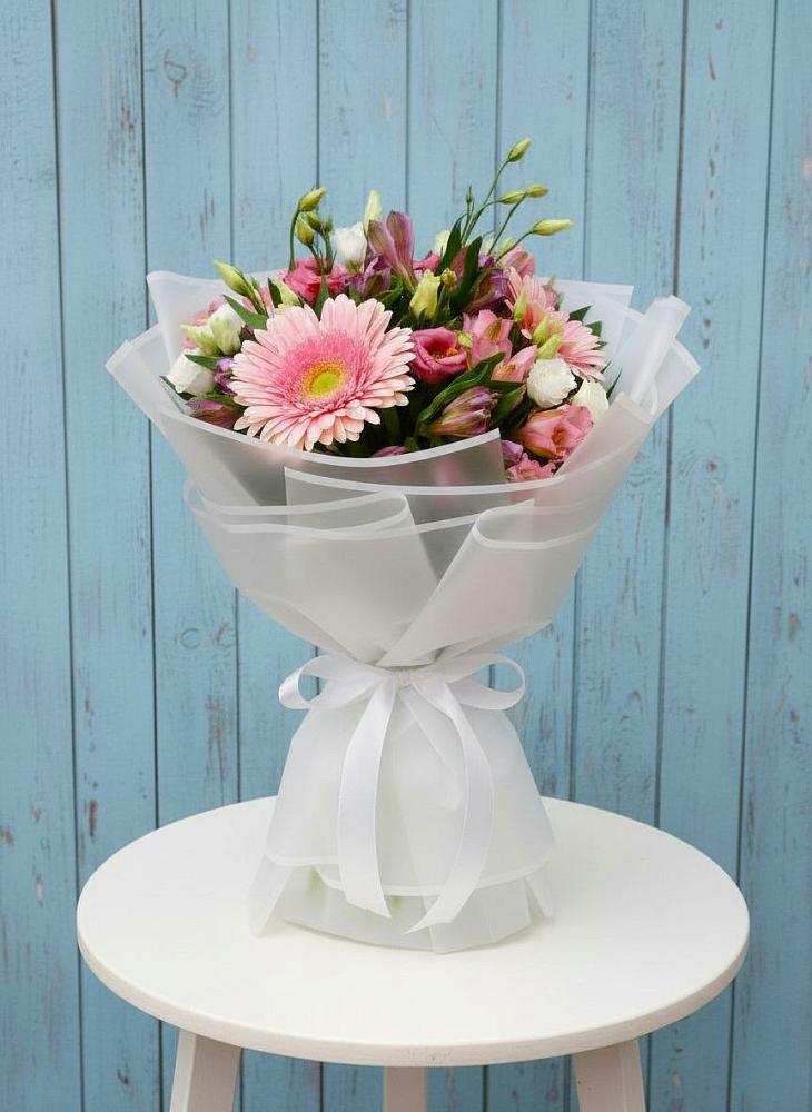 Букет цветов из: Герберы, Альстромерии и Лизиантусы в Яковлевка Приморского края