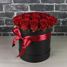 Цветочная композиция из Розы в шляпной коробке #REPLACE_PRED# Яковлевка Приморского края