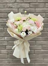 Букет цветов из:  Гвоздики, Розы, Лизиантусы и Хризантемы в Яковлевка Приморского края