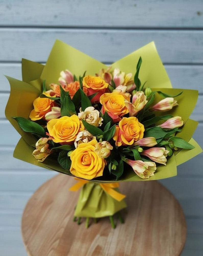 Букет цветов из: Альстромерии и Розы в Яковлевка Приморского края