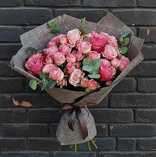 Букет цветов из:  Розы в Яковлевка Приморского края
