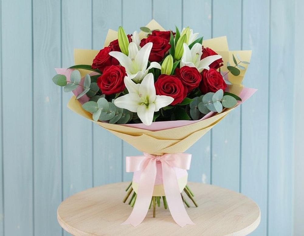 Букет цветов из: Лилии и Розы в Яковлевка Приморского края